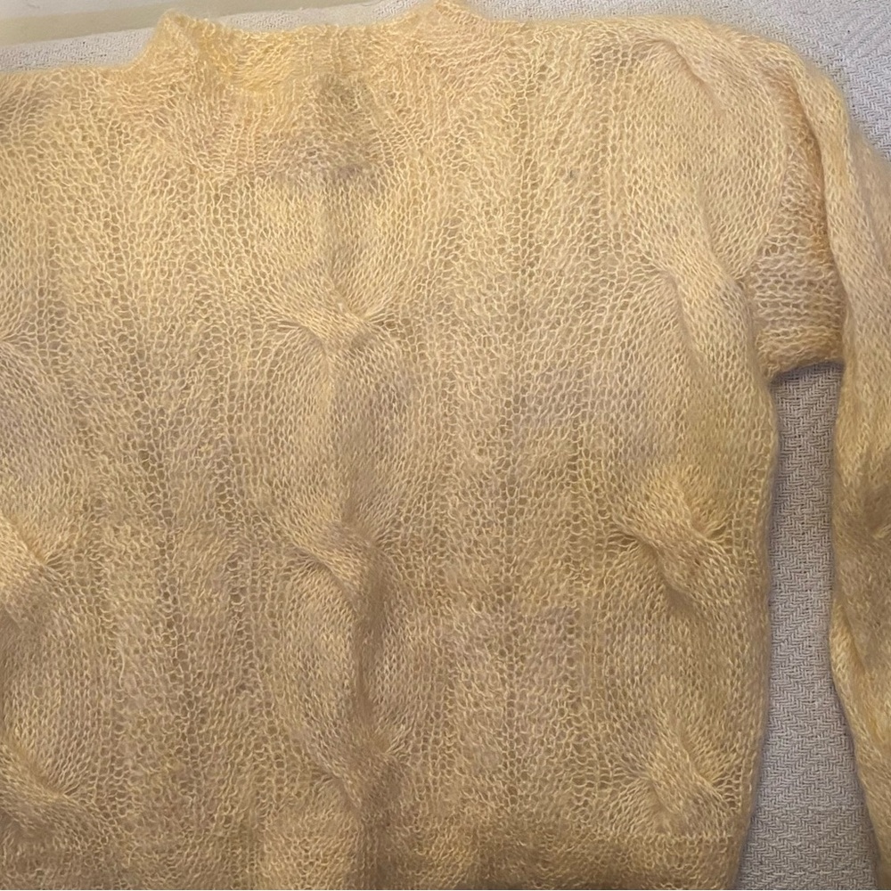 Gorgeous Pale Yellow Vintage Mohair open knit cable mock neck sweater